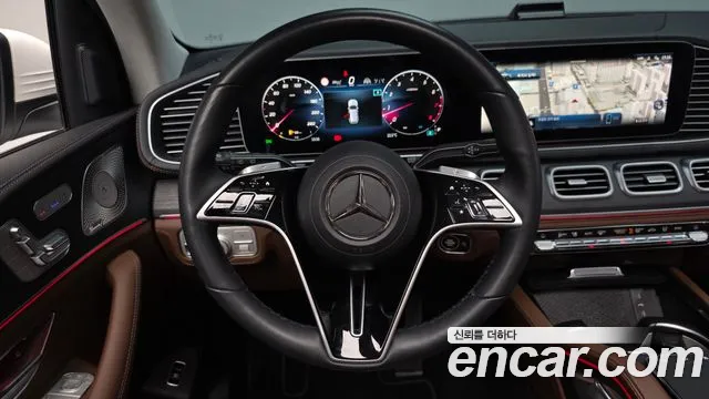 Mercedes-Benz GLE-Class — фото 12