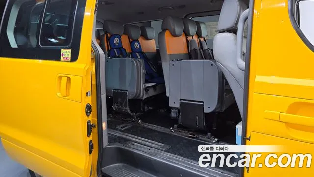 Hyundai Starex — фото 11