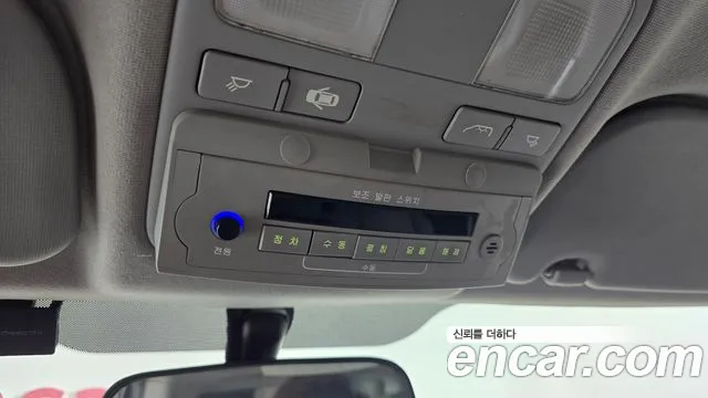 Hyundai Starex — фото 16
