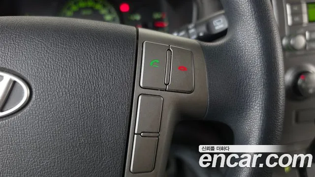 Hyundai Starex — фото 17