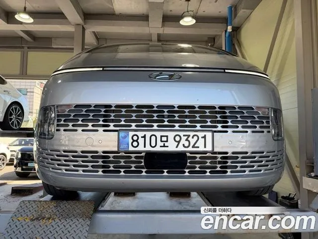 Hyundai Staria — фото 1
