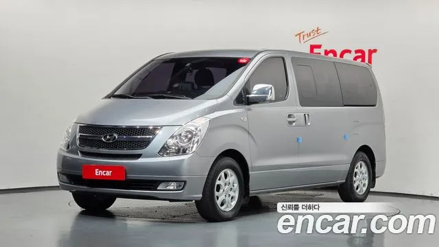 Hyundai Starex — фото 1