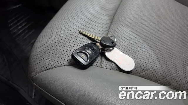 Hyundai Starex — фото 16