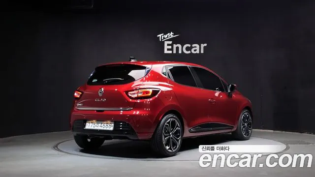Renault Clio — фото 2