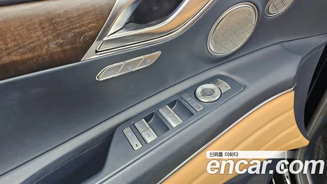 Genesis GV80 — фото 30