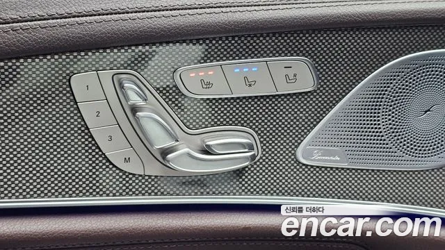 Mercedes-Benz CLS-Class — фото 17