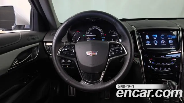 Cadillac ATS — фото 13