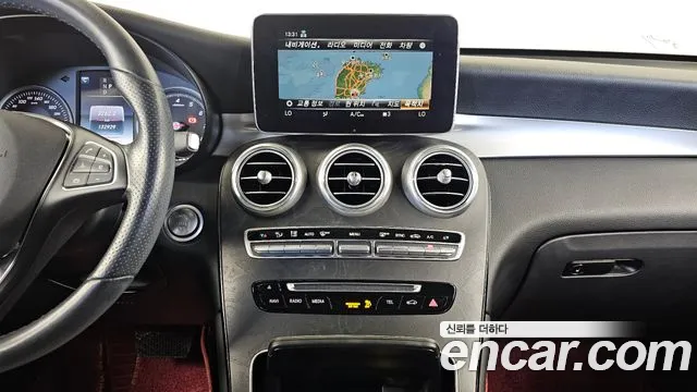 Mercedes-Benz GLC-Class — фото 15