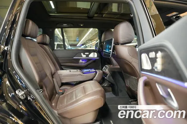 Mercedes-Benz GLS-Class — фото 18