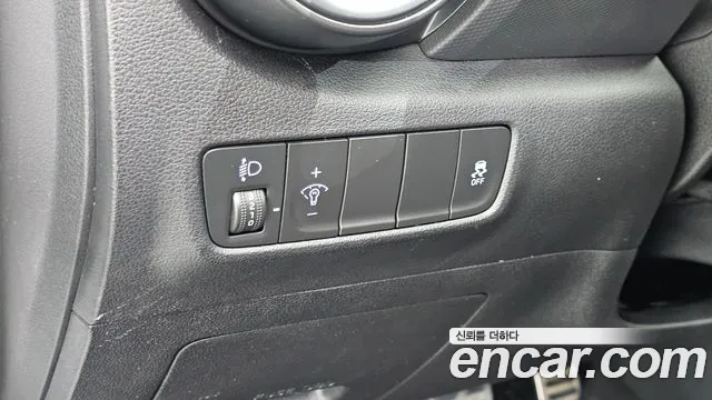 Hyundai Kona — фото 18