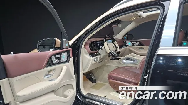 Mercedes-Benz GLS-Class — фото 10