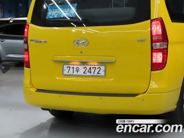 Hyundai Starex — фото 16