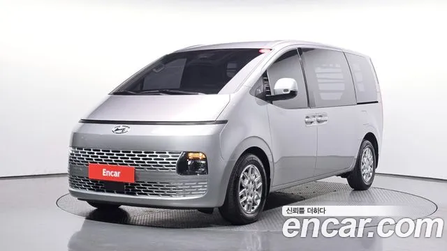 Hyundai Staria — фото 1