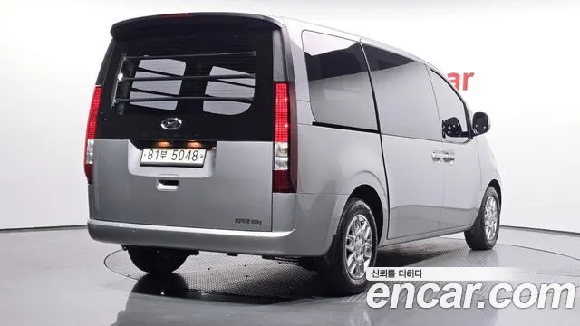 Hyundai Staria — фото 2