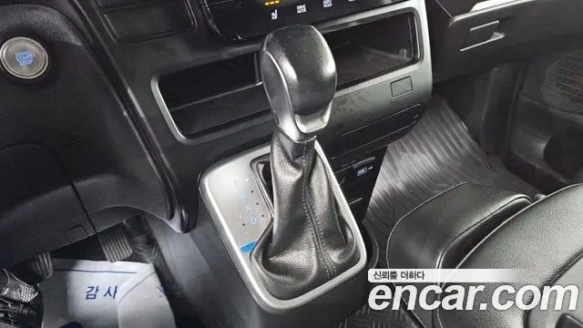 Hyundai Staria — фото 9