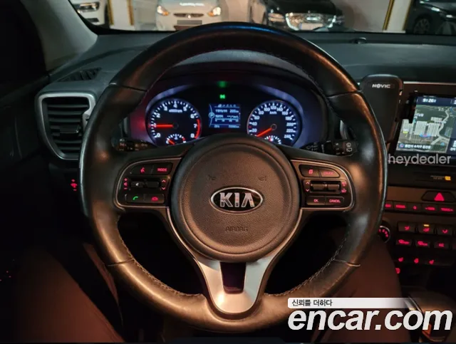 Kia Sportage — фото 6