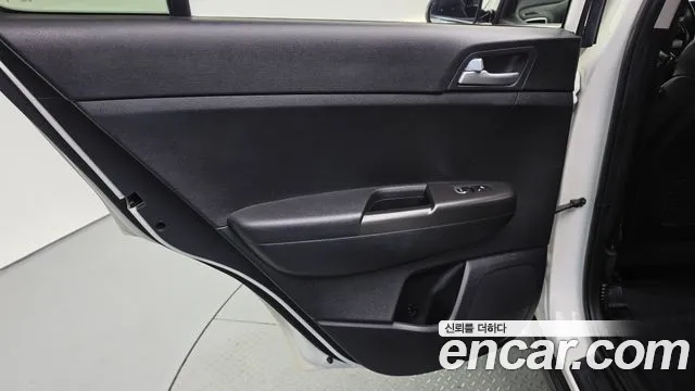 Kia Sportage — фото 25