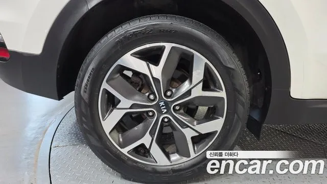 Kia Sportage — фото 5