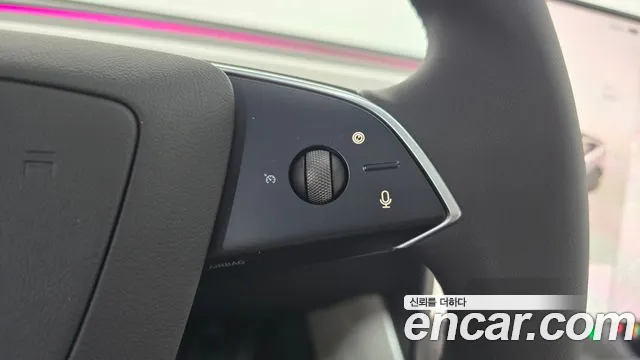 Tesla Model Y — фото 15