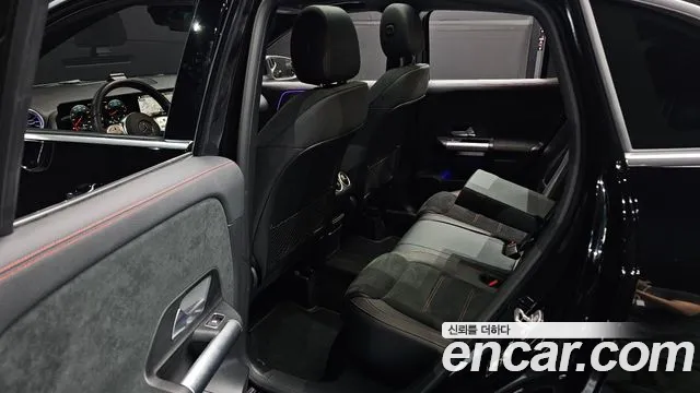 Mercedes-Benz GLA-Class — фото 12