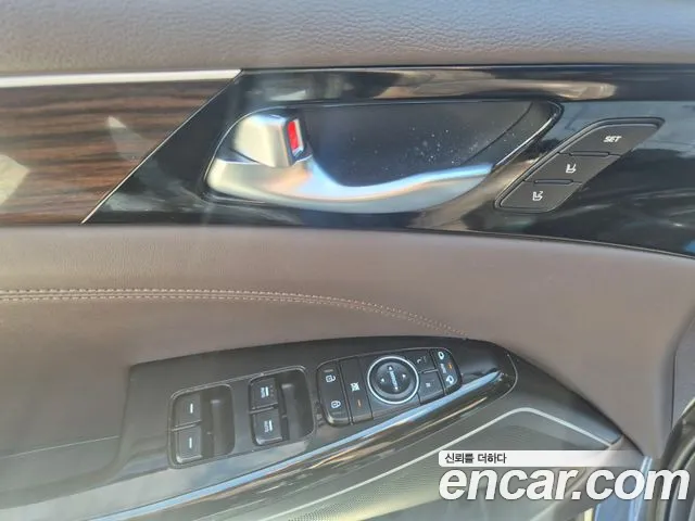 Kia K7 — фото 10