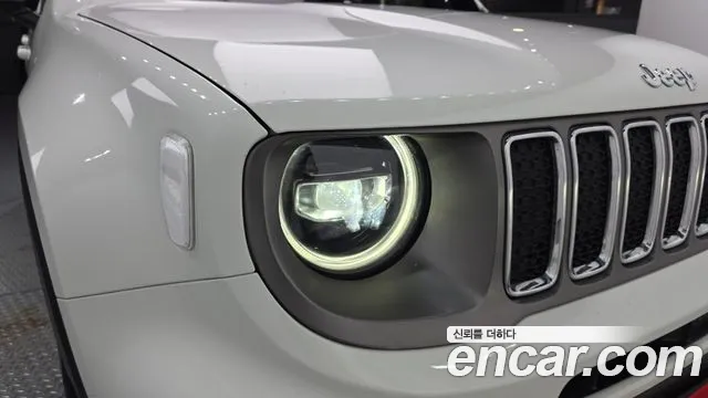 Jeep Renegade — фото 22