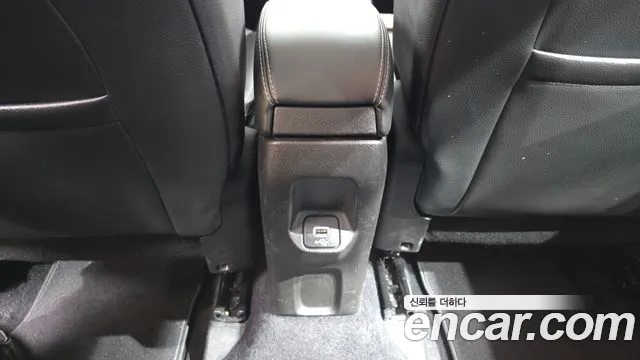 Jeep Renegade — фото 29