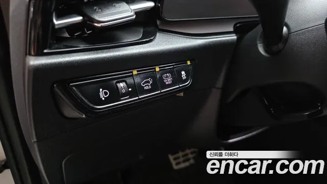 Kia Niro — фото 14
