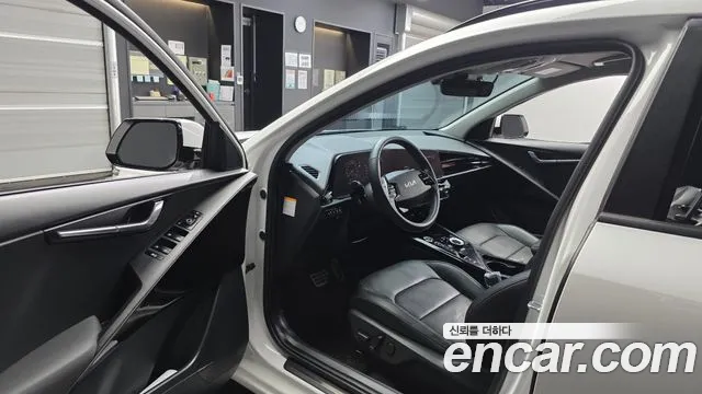 Kia Niro — фото 10