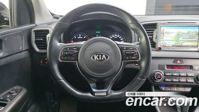 Kia Sportage — фото 13