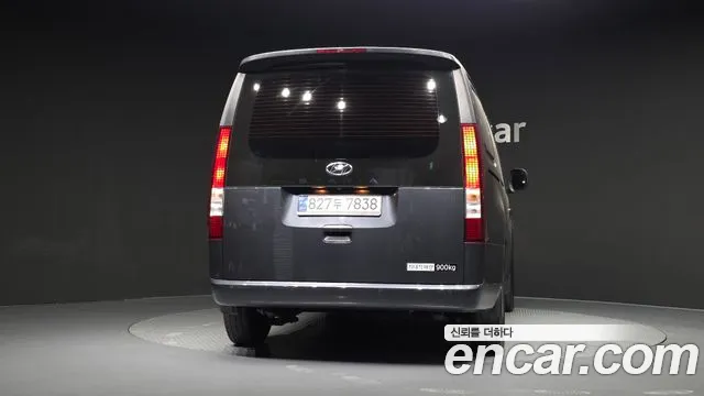 Hyundai Staria — фото 3