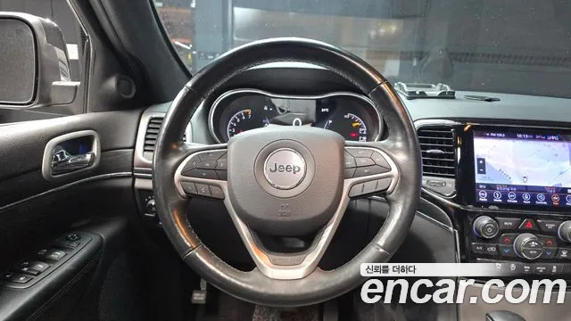 Jeep Cherokee — фото 13