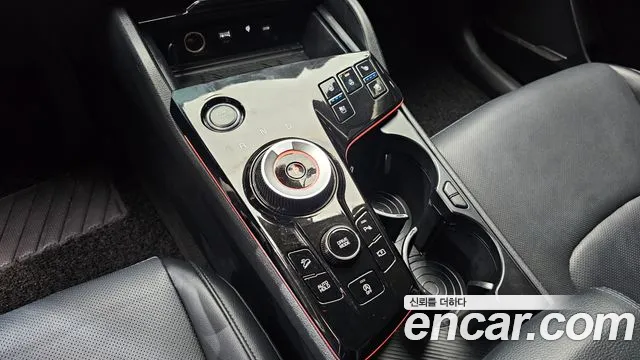 Kia Sportage — фото 9