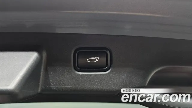 Kia Niro — фото 20