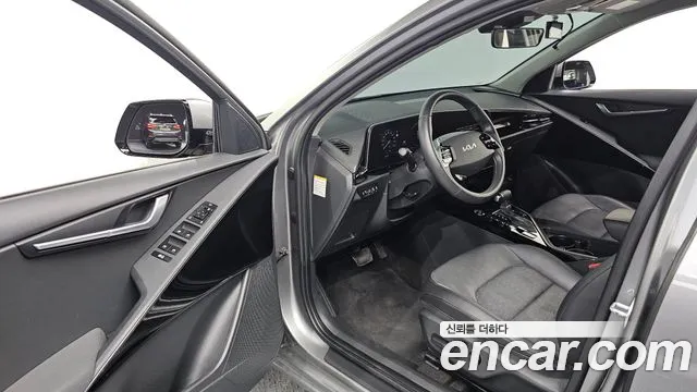 Kia Niro — фото 10