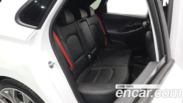 Hyundai i30 — фото 12