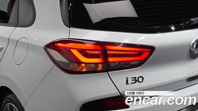 Hyundai i30 — фото 23