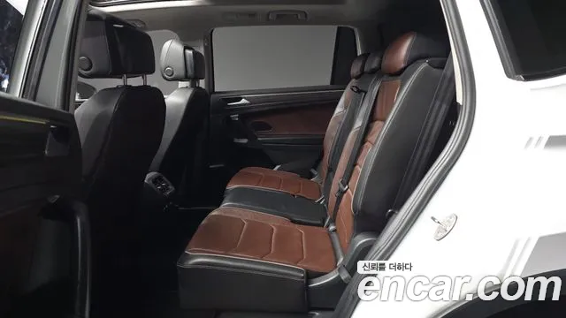 Volkswagen Tiguan — фото 27