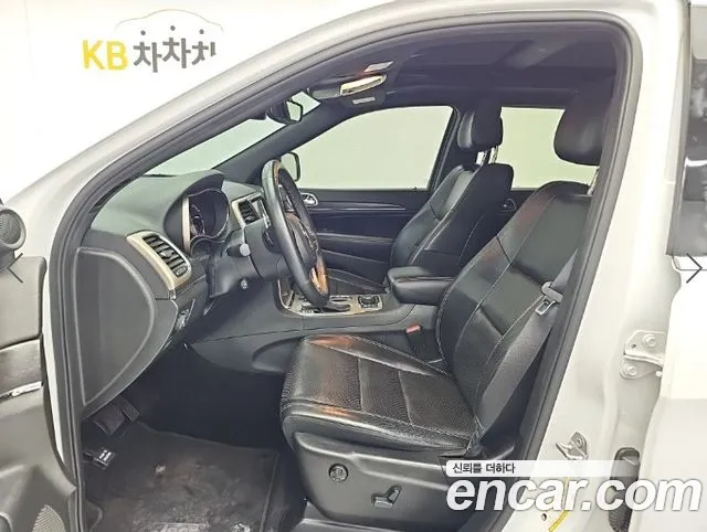Jeep Cherokee — фото 11