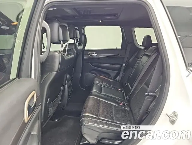 Jeep Cherokee — фото 12