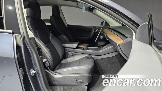 Tesla Model Y — фото 26