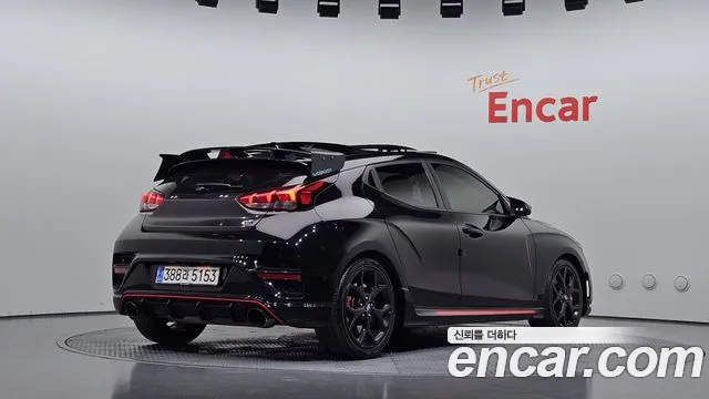 Hyundai Veloster — фото 2