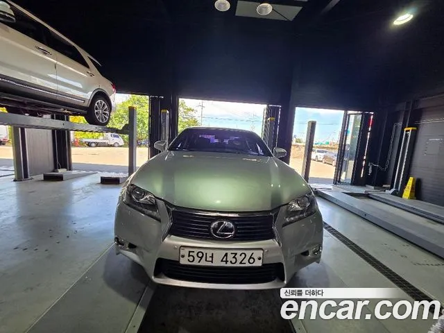 Lexus GS — фото 1
