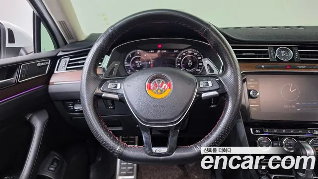 Volkswagen Passat — фото 12
