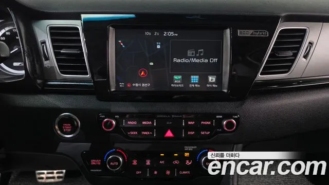 Kia Niro — фото 15