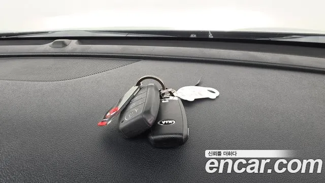 Kia Niro — фото 18