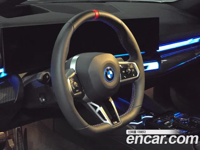 BMW i5 — фото 18
