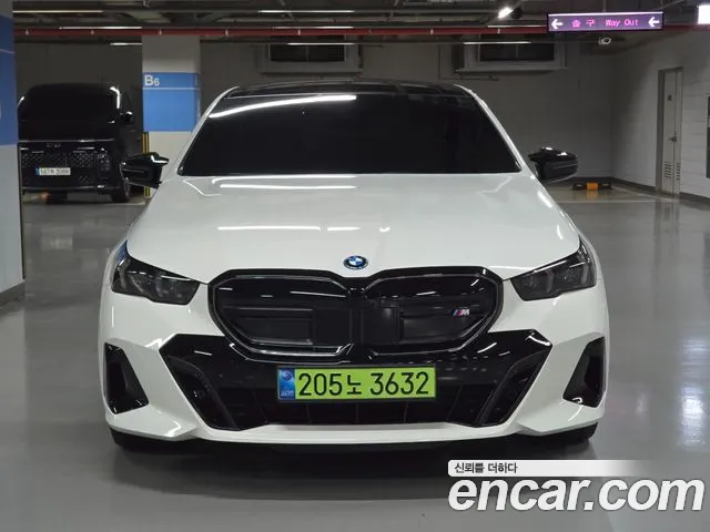 BMW i5 — фото 2