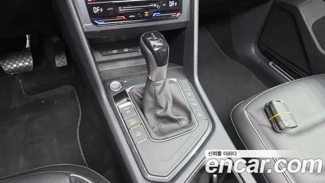 Volkswagen Tiguan — фото 9