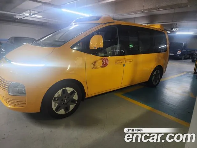 Hyundai Staria — фото 2